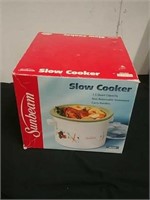 Sunbeam 1.5 quart slow cooker looks new in box