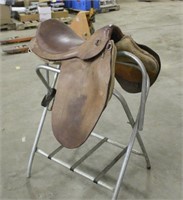 17" English Saddle, Stand Not Included