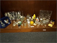 Lot of assorted miniature parfum containers