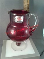 Pilgrim red-footed pitcher - handle and base are
