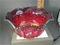 Red iridized / Carnival Bowl flared crimped Rim