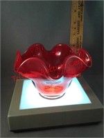 Red / amberina glass bowl fluted and crimped - 3"