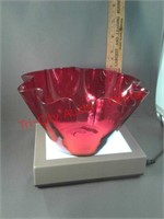 Red / amberina glass bowl - fluted and cramped -