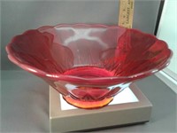 New Martinsville Bowl red Janice pattern 8 3/4"
