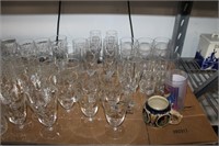 GROUPING: GLASSWARE AND COOKWARE CORNINGWARE AND