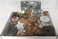 ASSORTED VINTAGE COOKIE CUTTERS