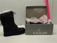 Womens New Black Boots Size 6