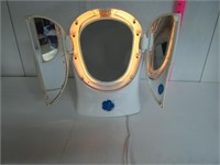 Magnifing Light Up Make Up Mirror