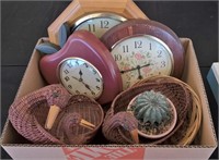 Mixed Lot Clocks & Woven Baskets