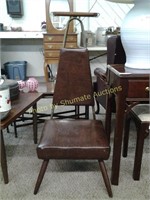 Gentleman's butler chair