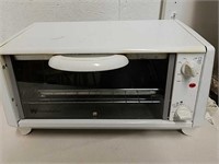 White Westinghouse toaster oven