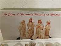 10 piece 4 inch porcelain nativity set with