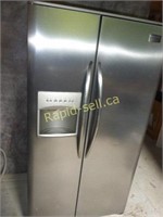 Stainless Steel Frigidaire, Professional