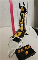 Robotic claw arm works