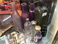 QUANTITY OF ANTIQUE BOTTLES