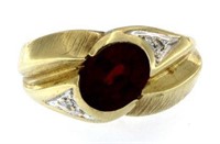 10kt Gold Men's Oval Garnet & Diamnd Ring