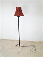 Elegant Floor Lamp - Black
