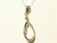 $1800. 10/14KT Diamond Aquamarine Pendant Necklace