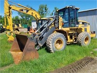 Cat IT38G Payloader