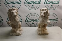 Lion garden statues