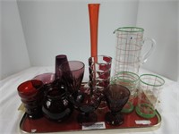 TRAY: RETRO PITCHER W/GLASSES, ASST. RED GLASS