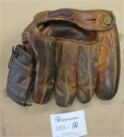 Vintage Rawlings Baseball Glove