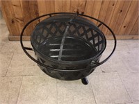 *Large Fire Pit with Cover in Great Shape