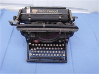 Vintage Underwood Type writer