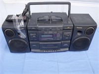 AM / FM Dual CD