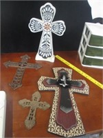 4 Vintage Wall Crosses