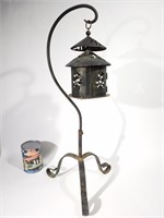 Lanterne antique sur pied en métal (Chine)