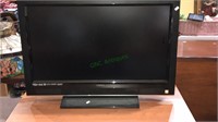 31 inch Visio flat screen television with remote