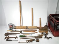 Lot d'outils variés dont maillets en bois vintage*