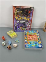 Lot Pokémon : 2 guides, cartes et figurines