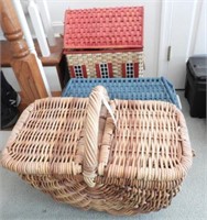 3pc basket lot: Figural baskets and handled