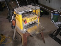 DEWALT WOOD PLANER ON STAND