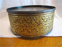 Vtg Guildcraft N.Y. Ornate Footed Tin 10&1/4"