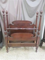 ANTIQUE CARVED MAHOGANY TWIN SIZE POSTER BED WITH