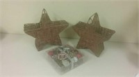 Unused Pier 1 Winterberry Potpourri & 2 Star