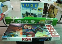 Games Risk, d-Stix, Tugs, plastic tops (2)