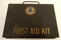 BELL TELEPHONE CO. OF CANADA METAL FIRST AID KIT