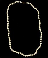 22" Ladies Pearl Strand Necklace