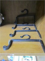 4 Metal Bracket Hooks