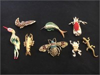 Lot of animal brooches- alligator, bug frog and me