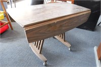 Drop Leaf Collapsible / Rolling Table