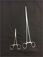 Pair of surgical scissors/ grabbers- largest 12 1g