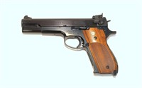 Smith & Wesson Model 52-2 .38 Spl. semi-auto,