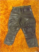 LEATHER CHAPS SIZE 39 MID WESTERN GARMENTS