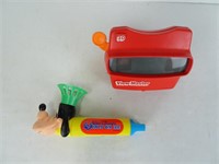 Vintage Goofy Toy and View master