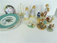 Grouping of Collectables